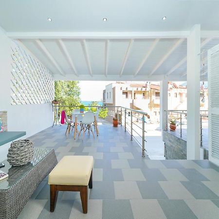 Golden Beachside Terrace Chrysi Ammoudia Dış mekan fotoğraf